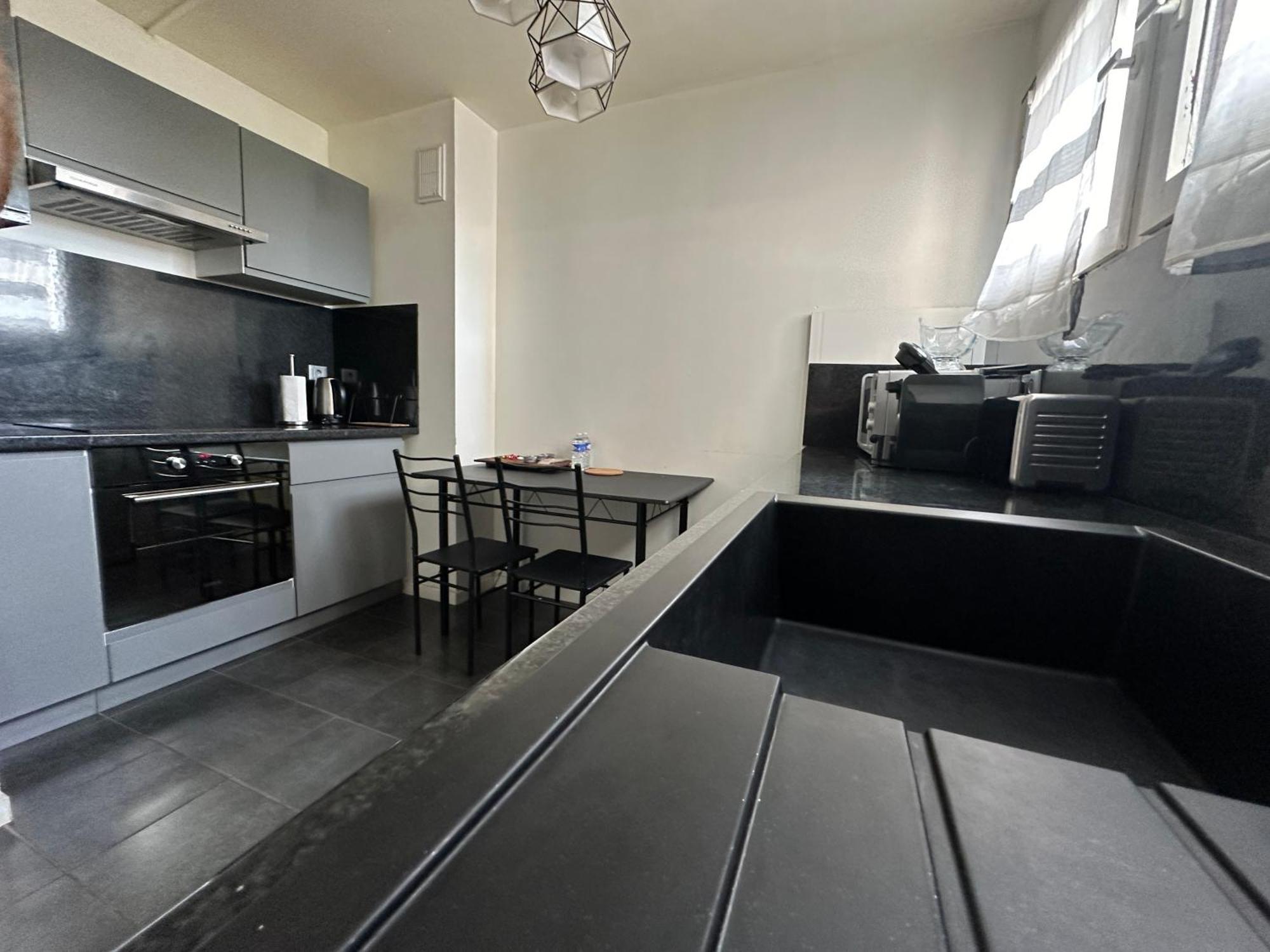 לימוז' Le Montjovis, Spacieux Et Lumineux Avec Garage מראה חיצוני תמונה